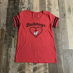 Heart Bulldogs UGA v neck Tee